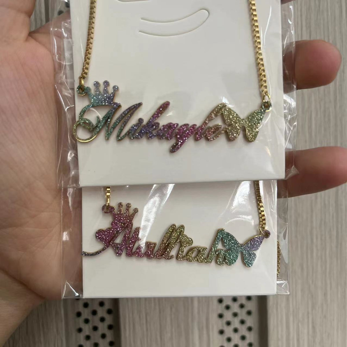 Custom Color Sticker Name Necklace Pendant - MERGE.DAY.1.FREESTYLE
