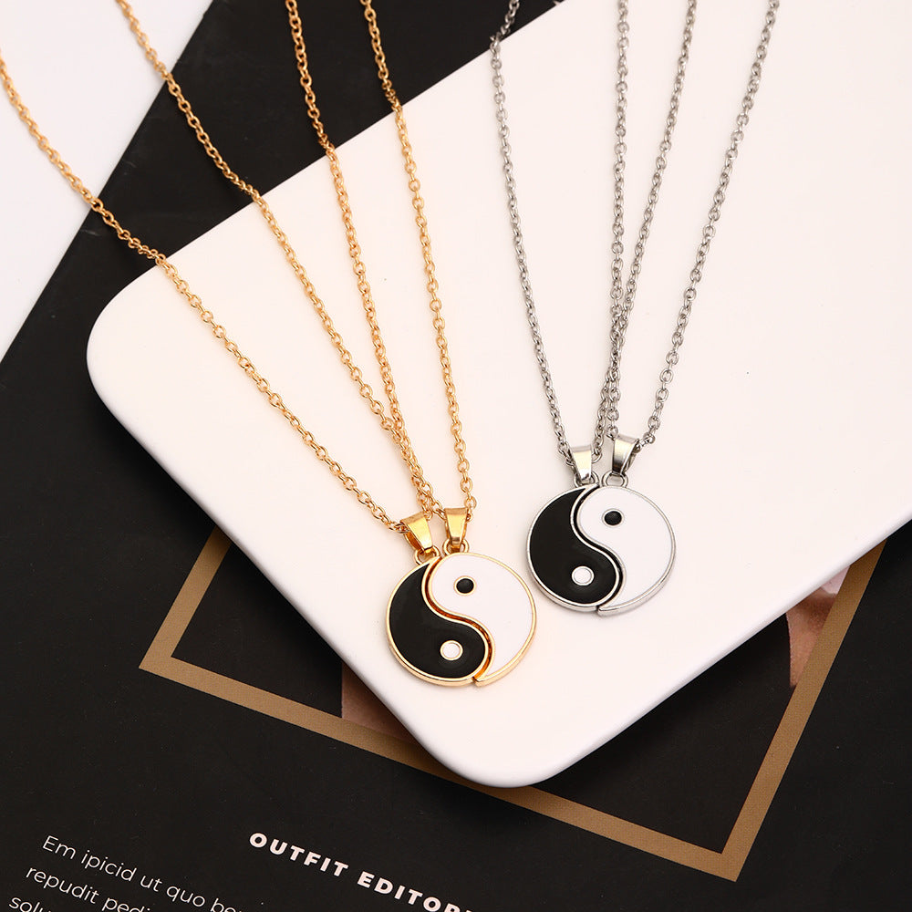 yin yang necklace - MERGE.DAY.1.FREESTYLE