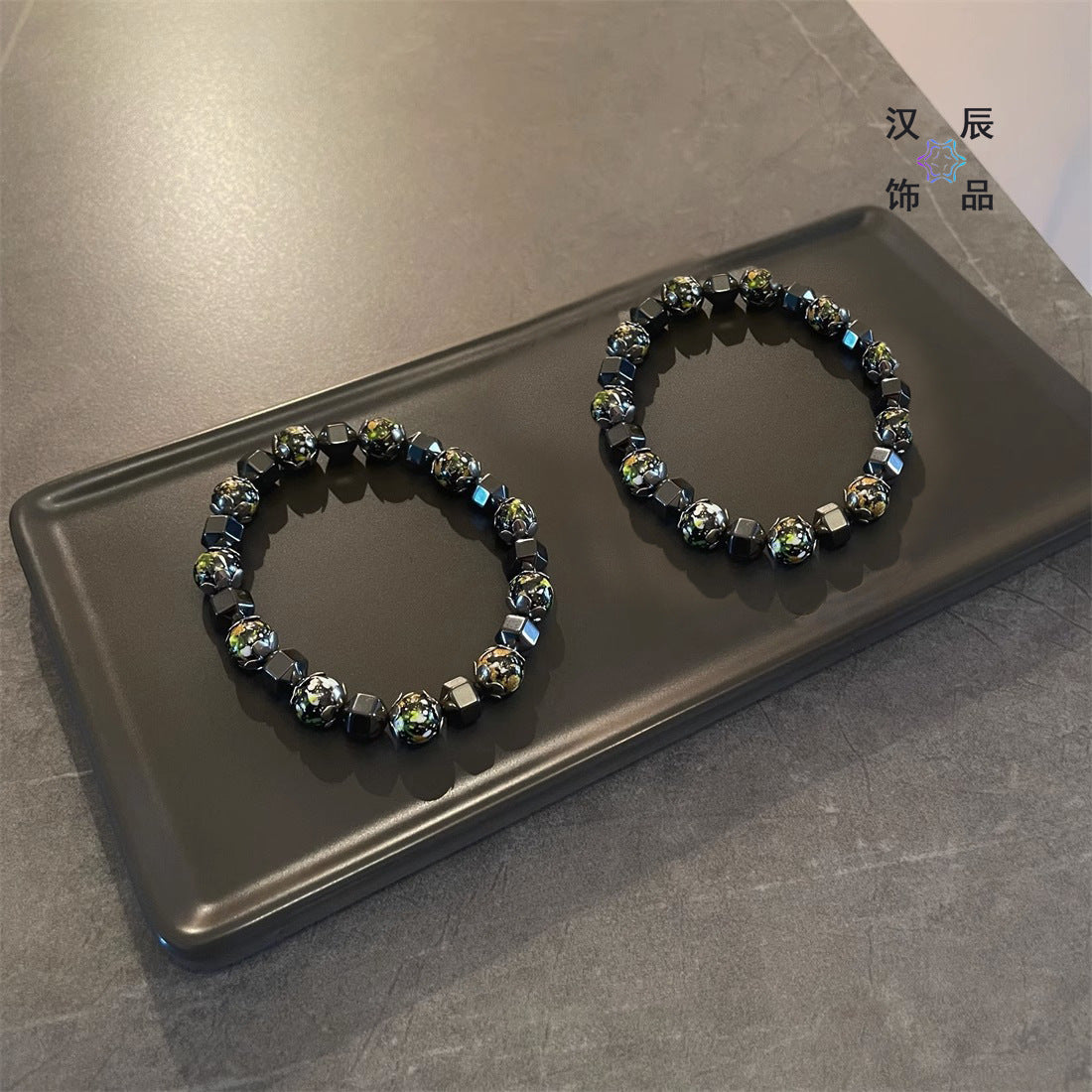 Irregular black gallstone stitching bracelet - MERGE.DAY.1.FREESTYLE