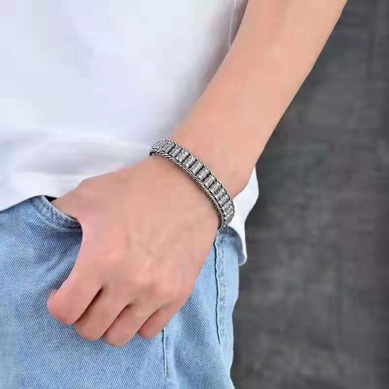 Six-character mantra roller bracelet - MERGE.DAY.1.FREESTYLE