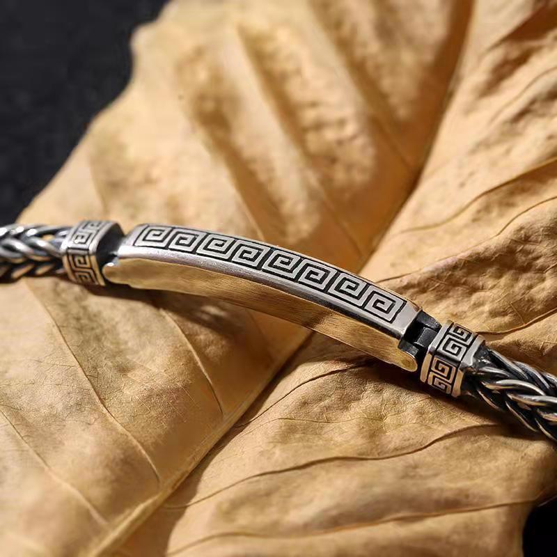 Square Spiral Pattern Silver Personalized bracelet - MERGE.DAY.1.FREESTYLE