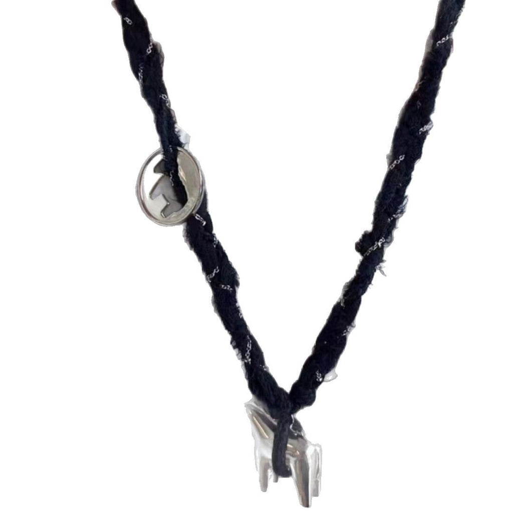 Pony niche personality pendant - MERGE.DAY.1.FREESTYLE