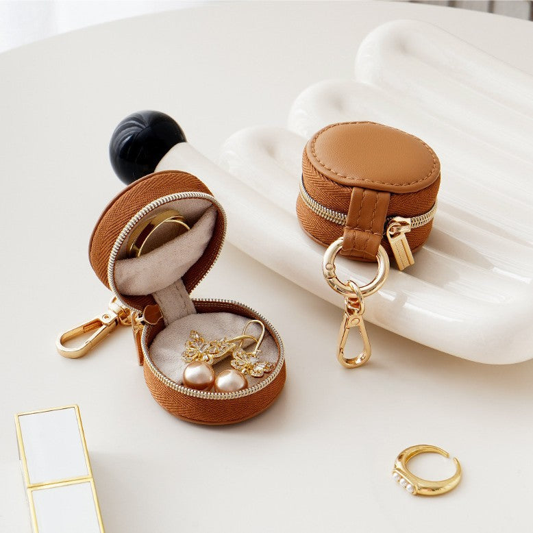 Mini pendant jewelry box for travel - MERGE.DAY.1.FREESTYLE