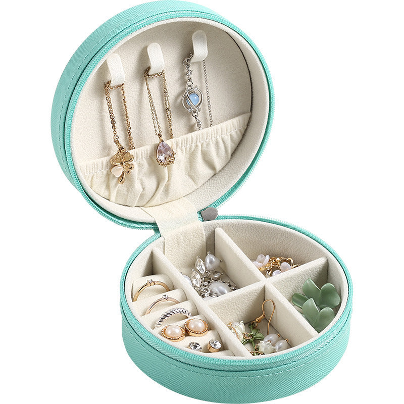 Round simple and compact jewelry Box - MERGE.DAY.1.FREESTYLE
