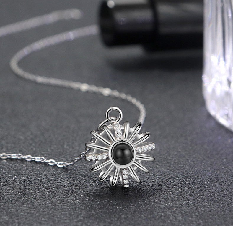 925 Silver Round Hollow Projection Necklace - MERGE.DAY.1.FREESTYLE