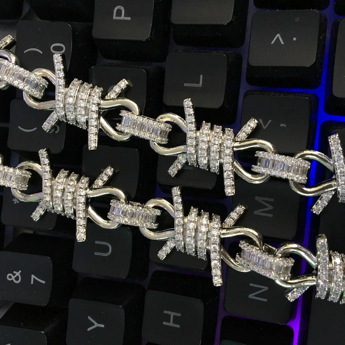 Wire chain diamond thorn necklace bracelet - MERGE.DAY.1.FREESTYLE