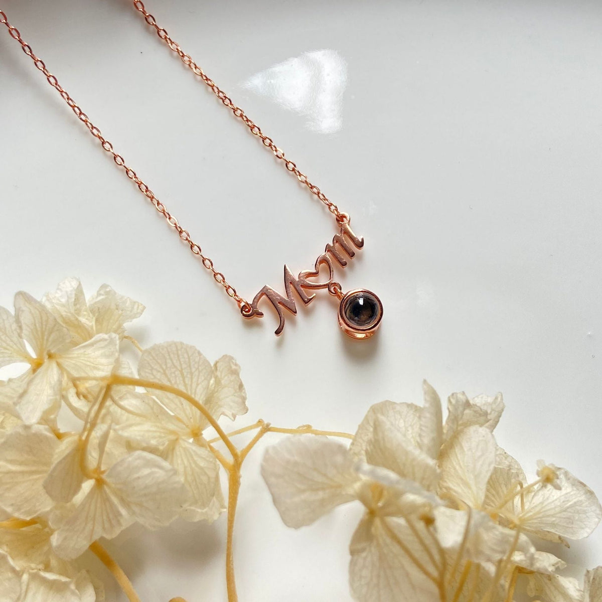 I love you love heart mom mother's Day projection Necklace - MERGE.DAY.1.FREESTYLE