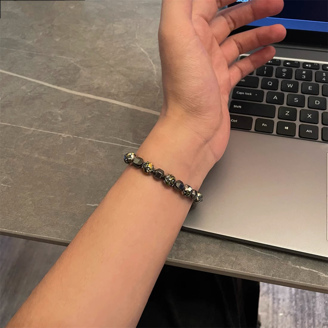 Irregular black gallstone stitching bracelet - MERGE.DAY.1.FREESTYLE