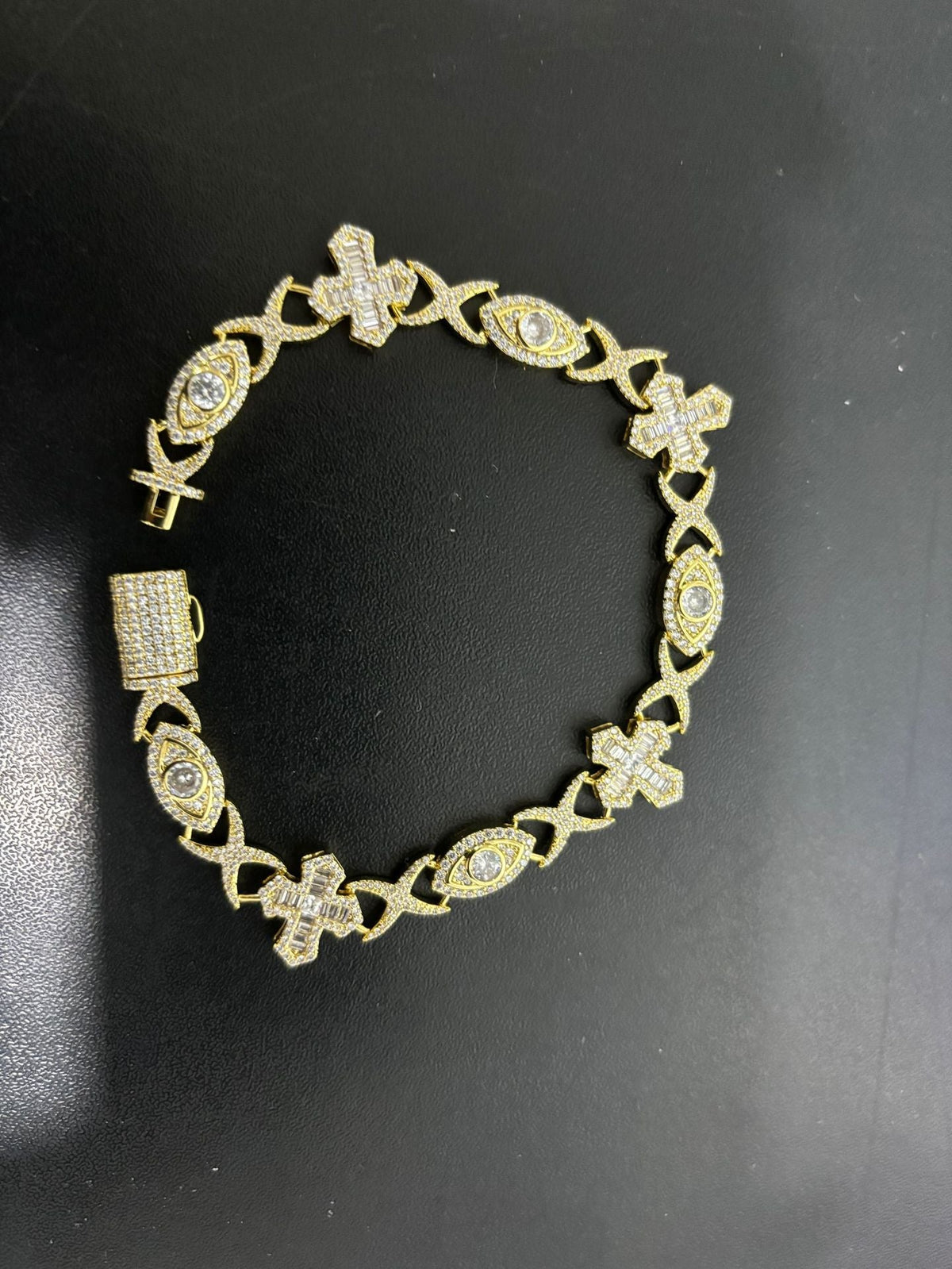 Hip Hop Zirconia Eye Cross Bracelet - MERGE.DAY.1.FREESTYLE
