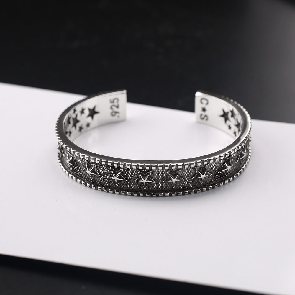 Retro five-pointed star open bracelet - MERGE.DAY.1.FREESTYLE
