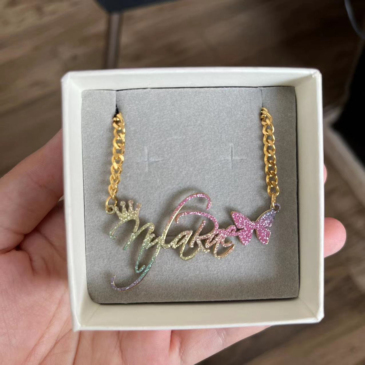 Custom Color Sticker Name Necklace Pendant - MERGE.DAY.1.FREESTYLE