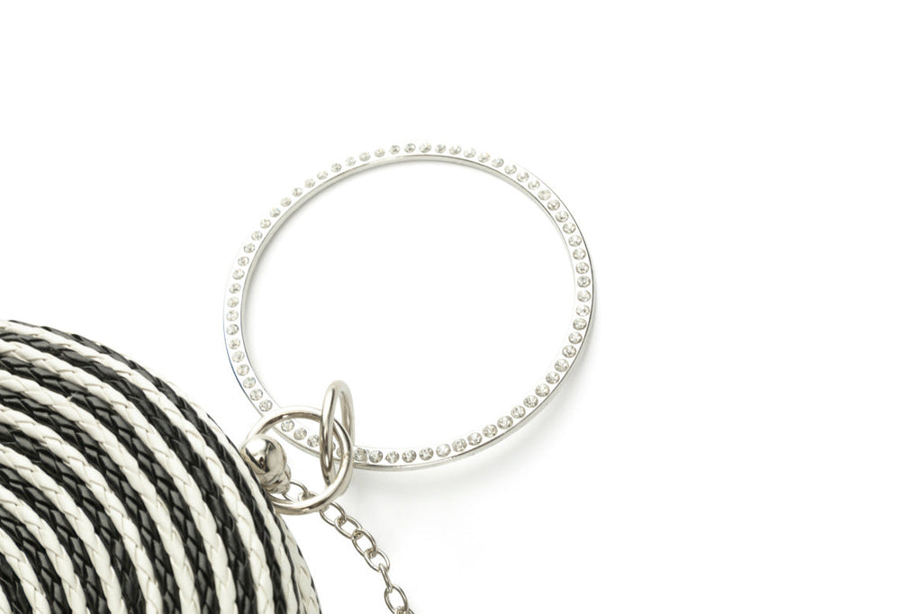Round pure hand-woven crossbody clutch bag - MERGE.DAY.1.FREESTYLE