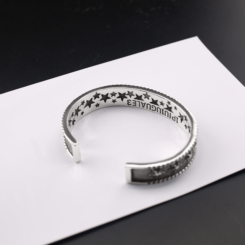 Retro five-pointed star open bracelet - MERGE.DAY.1.FREESTYLE