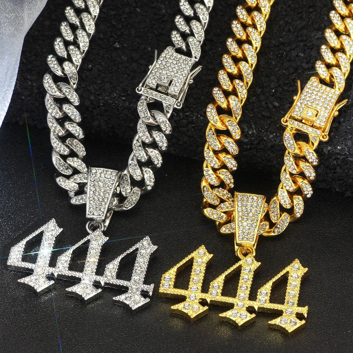 Diamond 444 necklace - MERGE.DAY.1.FREESTYLE