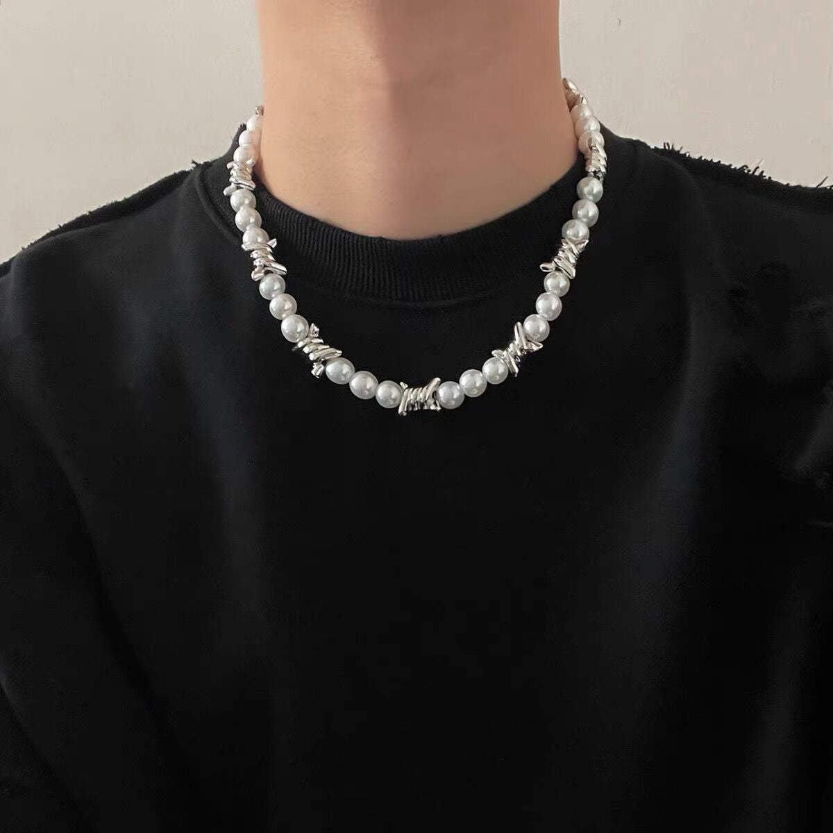 Thorn splicing pearl necklace - MERGE.DAY.1.FREESTYLE
