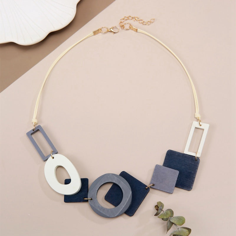 Retro geometric wooden bib necklace - MERGE.DAY.1.FREESTYLE