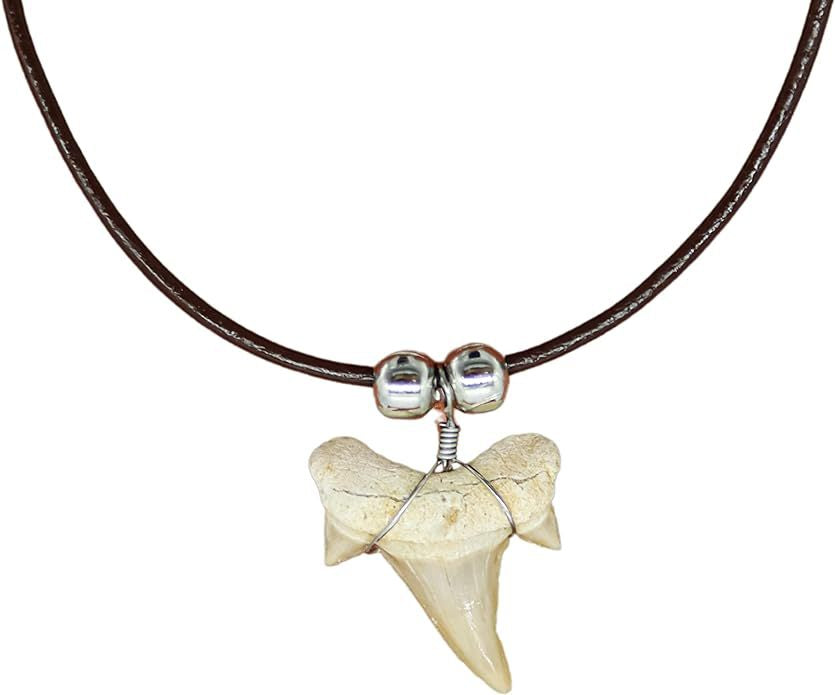 shark tooth necklace - MERGE.DAY.1.FREESTYLE