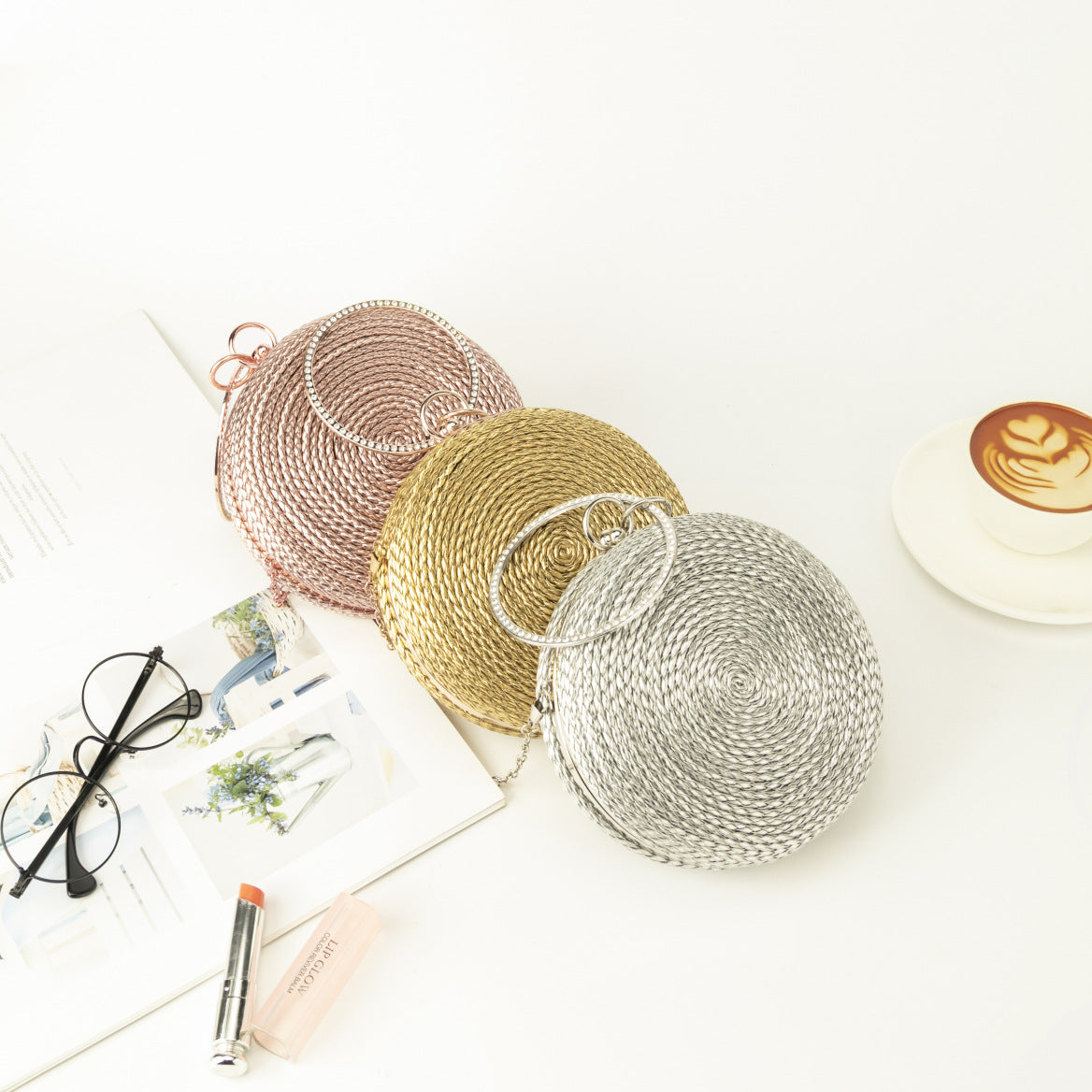 Round pure hand-woven crossbody clutch bag - MERGE.DAY.1.FREESTYLE