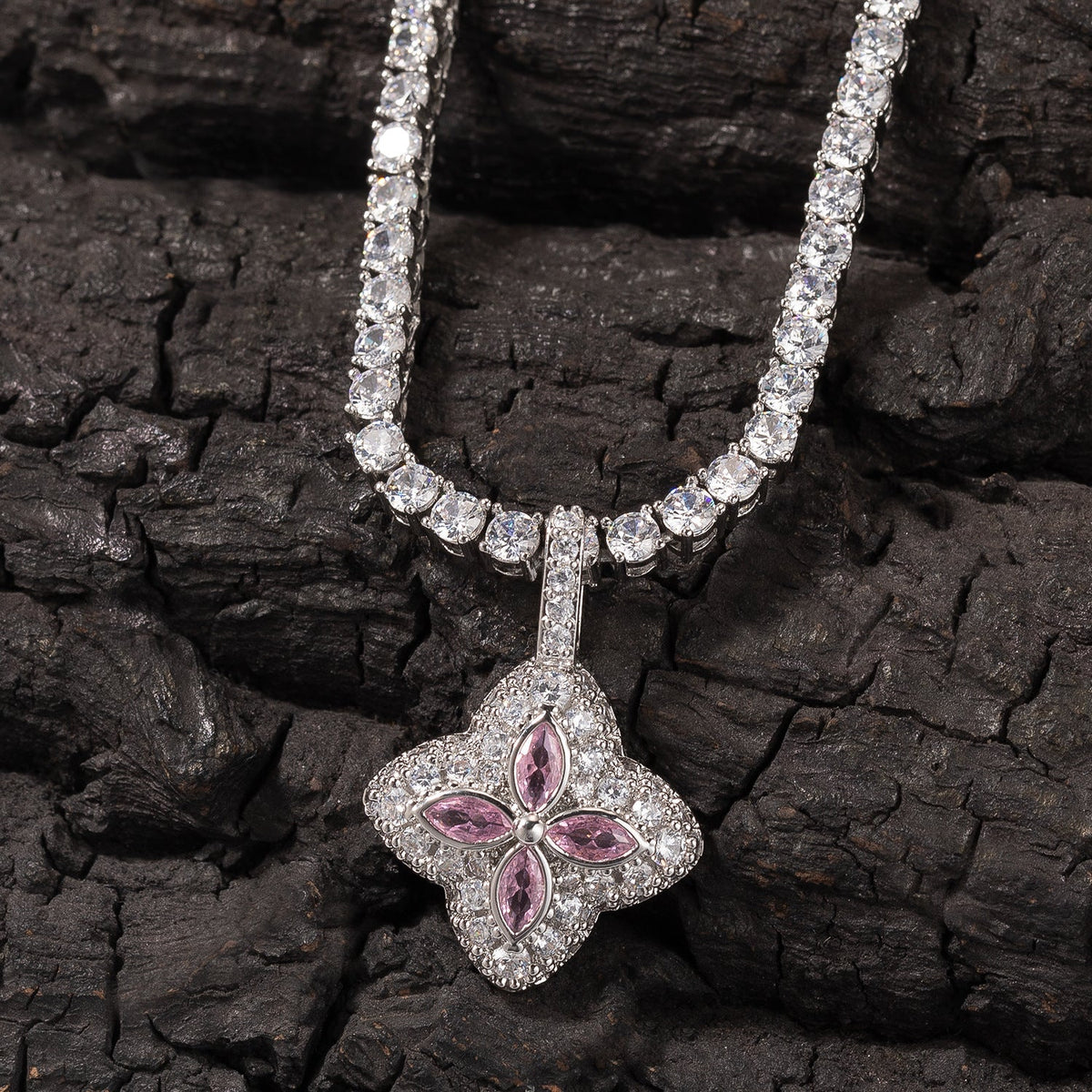 Cubic Zirconia Colorful Four-Leaf Clover Pendant - MERGE.DAY.1.FREESTYLE