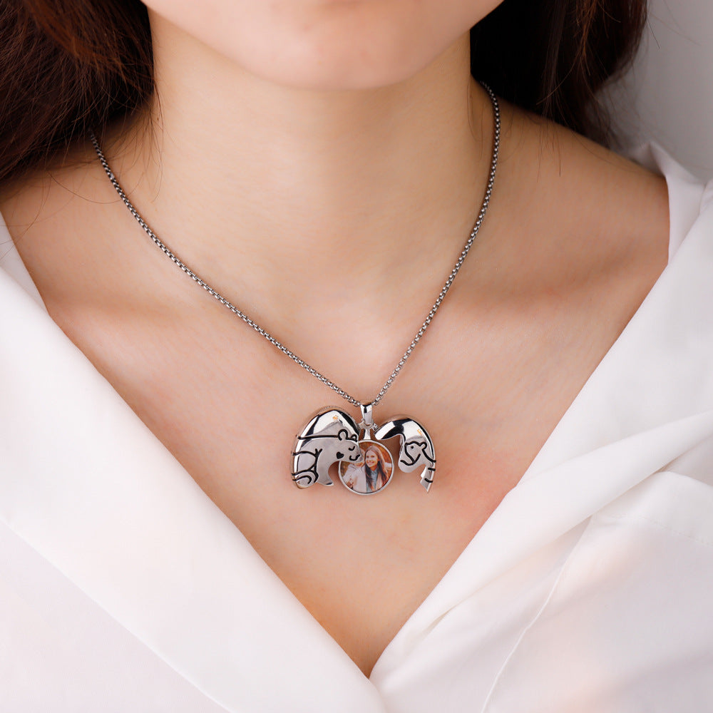 Bear Hug Heart Necklace Photo Box - MERGE.DAY.1.FREESTYLE