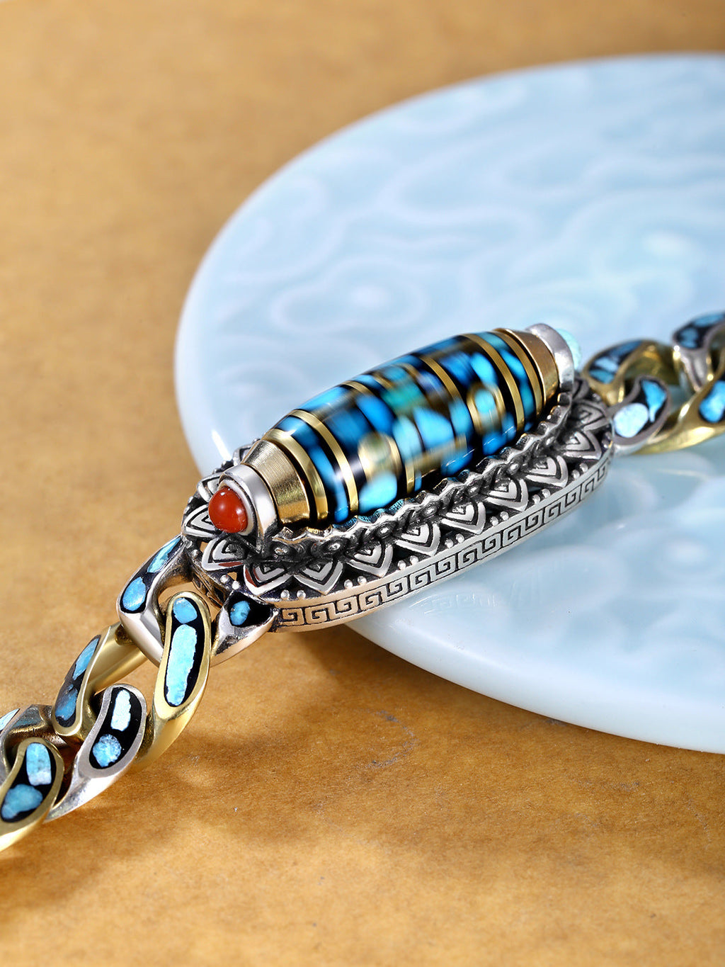 six-word mantra nine-eye dzi bracelet - MERGE.DAY.1.FREESTYLE