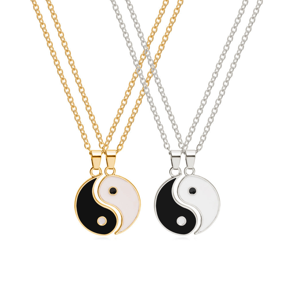 yin yang necklace - MERGE.DAY.1.FREESTYLE