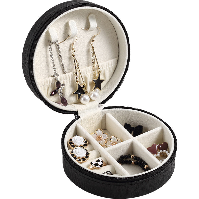 Round simple and compact jewelry Box - MERGE.DAY.1.FREESTYLE