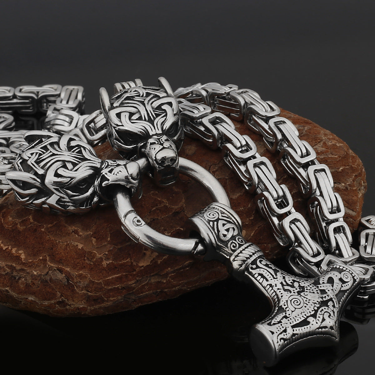 mjolnir necklace - MERGE.DAY.1.FREESTYLE
