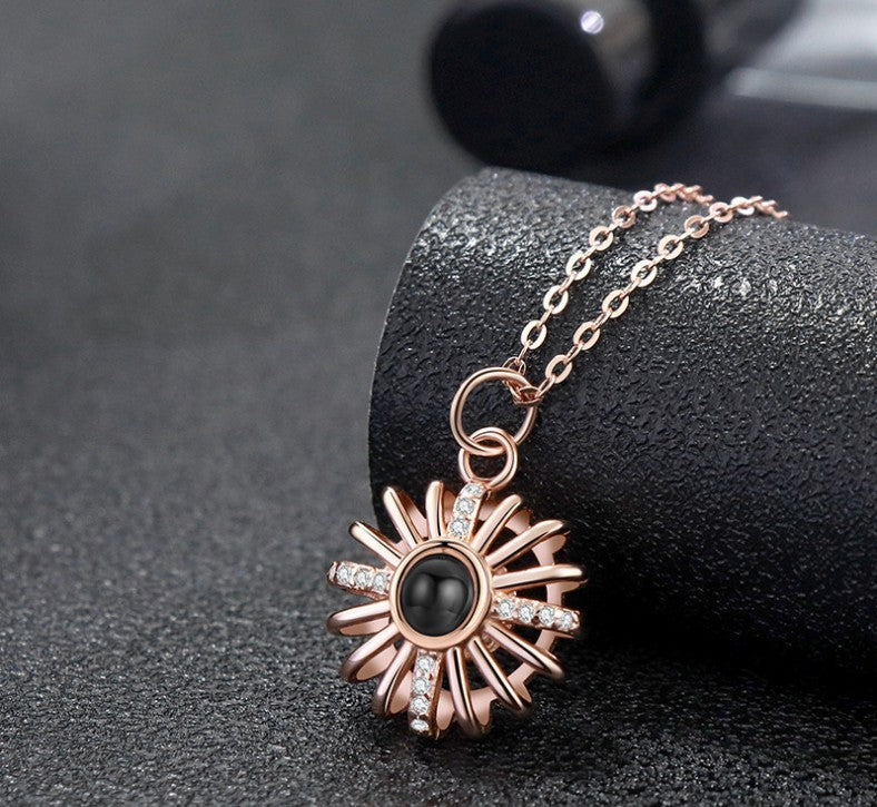 925 Silver Round Hollow Projection Necklace - MERGE.DAY.1.FREESTYLE