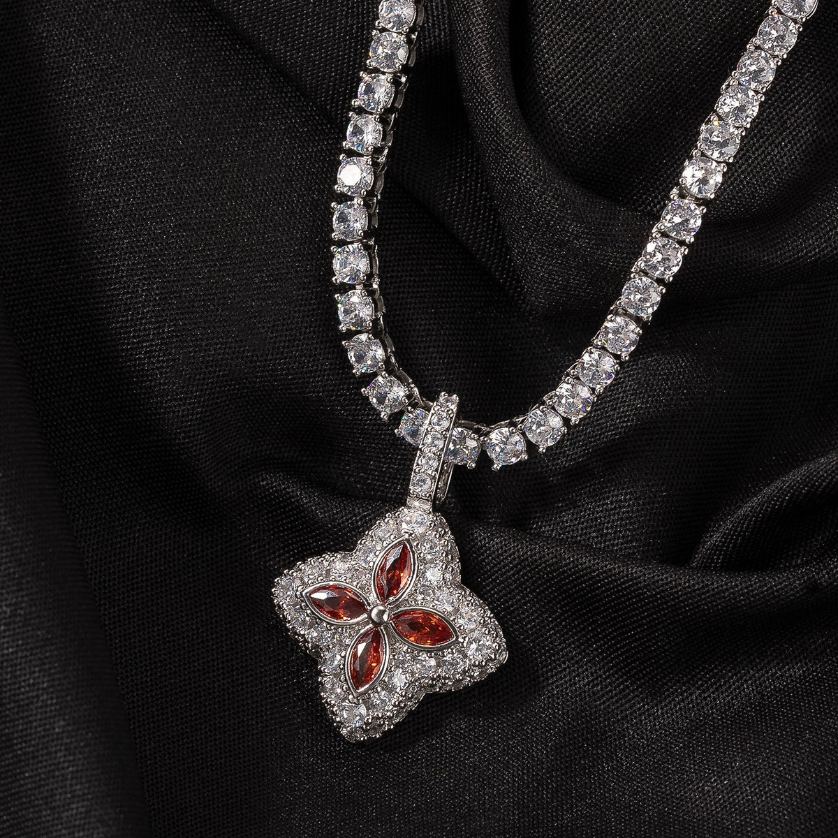 Cubic Zirconia Colorful Four-Leaf Clover Pendant - MERGE.DAY.1.FREESTYLE