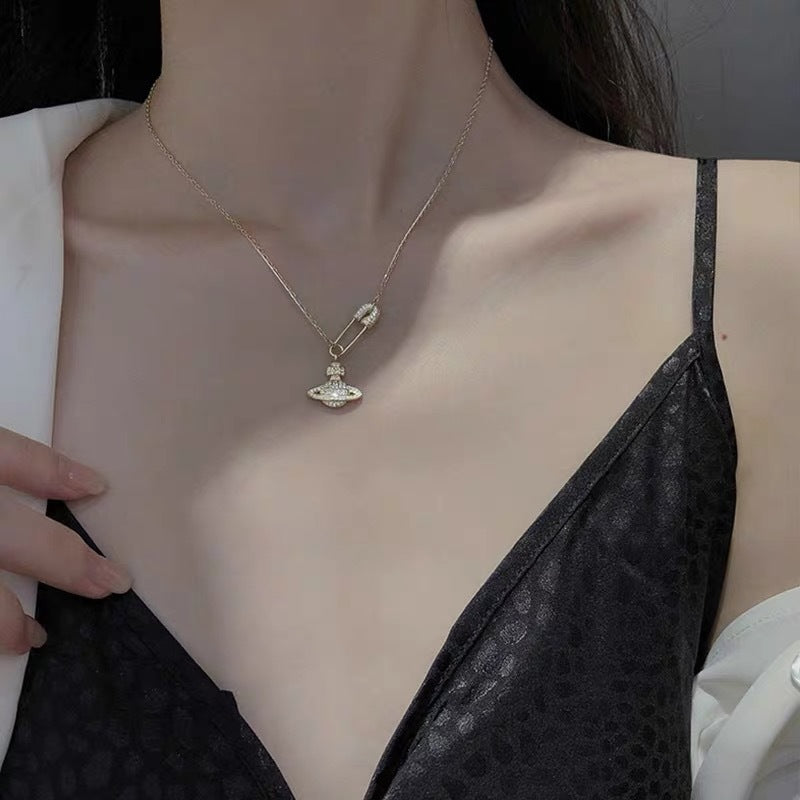Saturn pin necklace women's paper clip clavicle chain - MERGE.DAY.1.FREESTYLE