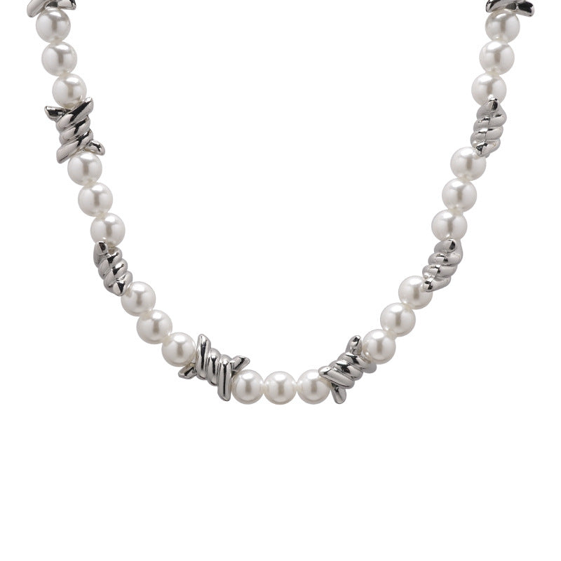 Thorn thick pearl necklace - MERGE.DAY.1.FREESTYLE