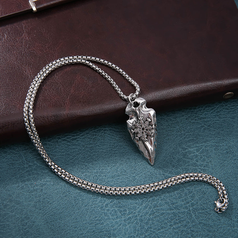 Nordic Viking triangular shield compass necklace - MERGE.DAY.1.FREESTYLE