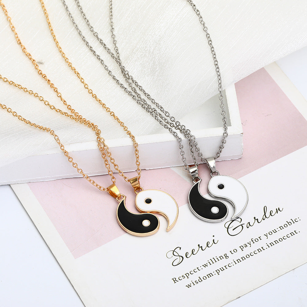yin yang necklace - MERGE.DAY.1.FREESTYLE
