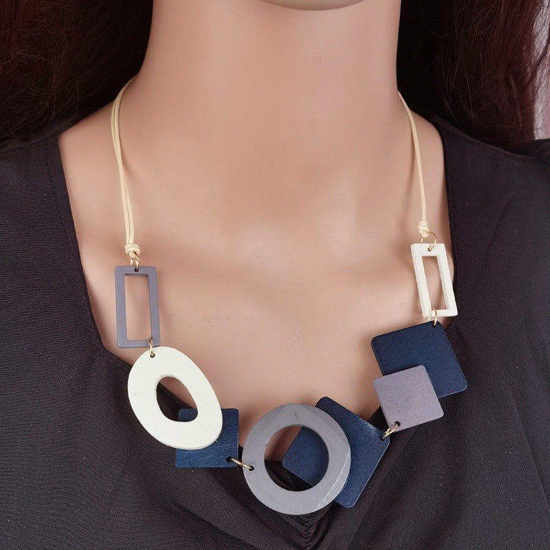 Retro geometric wooden bib necklace - MERGE.DAY.1.FREESTYLE