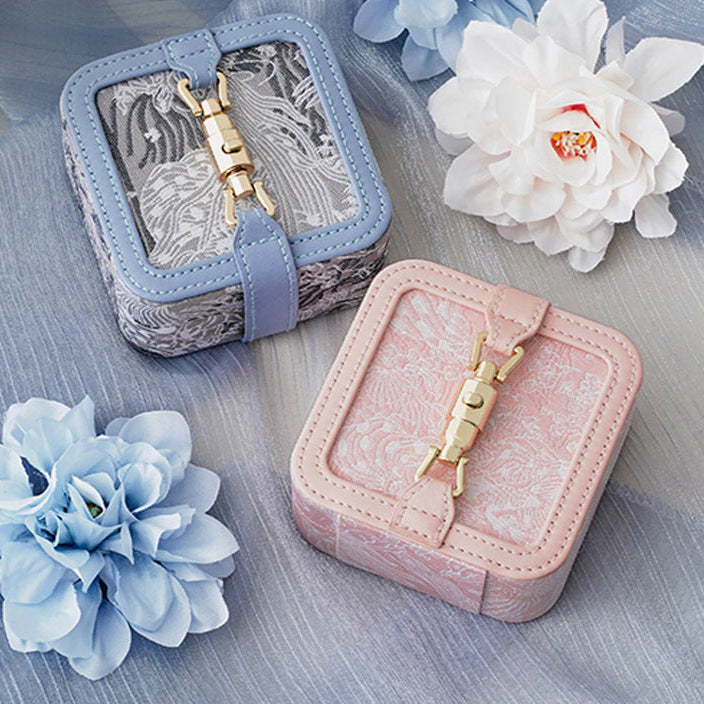 Retro embroidery portable jewelry box - MERGE.DAY.1.FREESTYLE