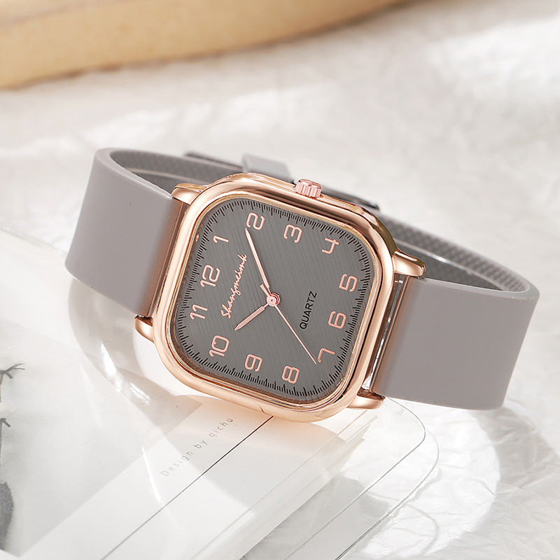 Fashionable quartz women's watch with silicone strap - MERGE.DAY.1.FREESTYLE