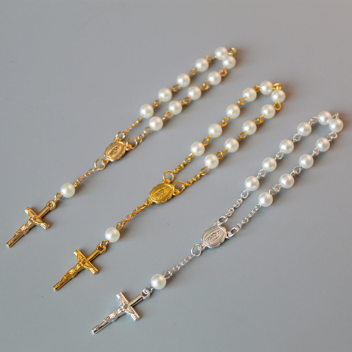rosary pearl cross full moon blessing bracelet - MERGE.DAY.1.FREESTYLE