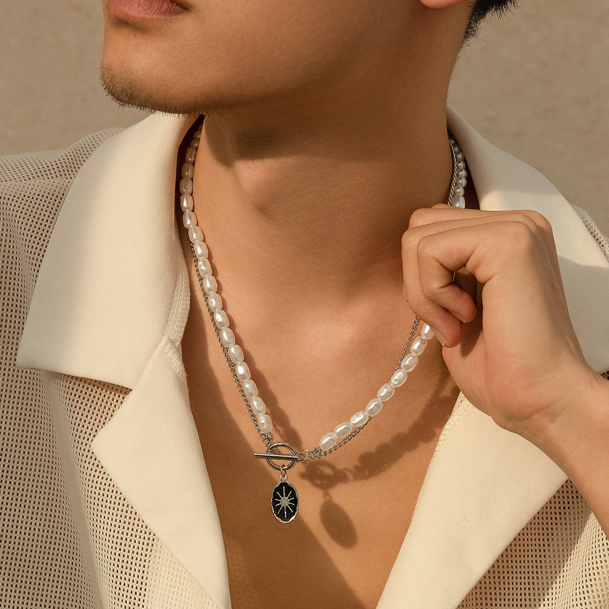 Oval sun OT buckle pearl necklace - MERGE.DAY.1.FREESTYLE
