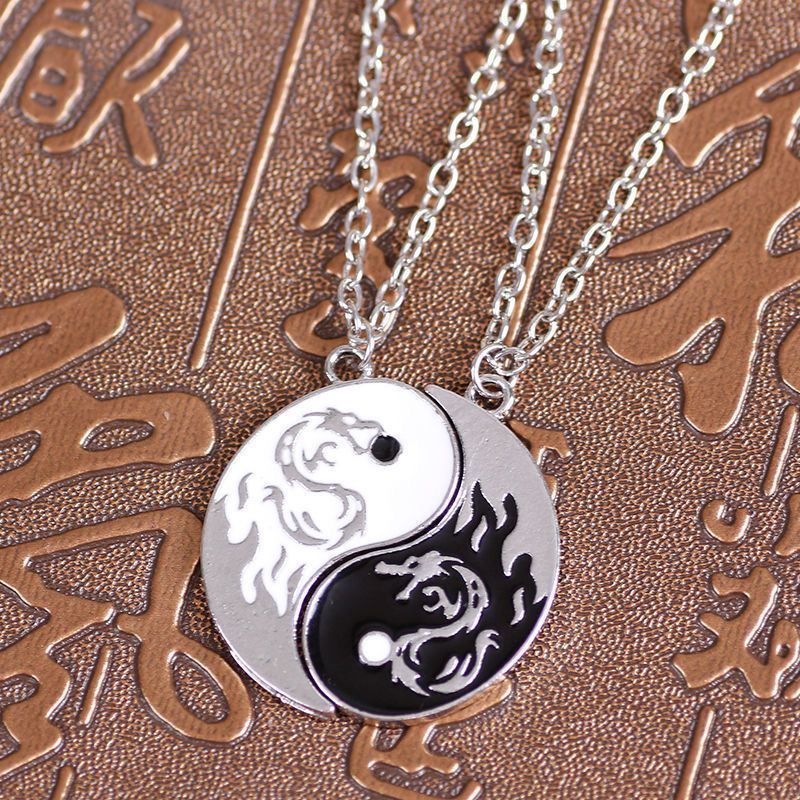 yin and yang necklace - MERGE.DAY.1.FREESTYLE