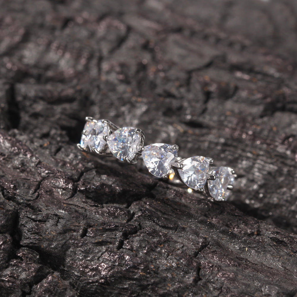 Hip-hop single-row heart-shaped zircon rings - MERGE.DAY.1.FREESTYLE