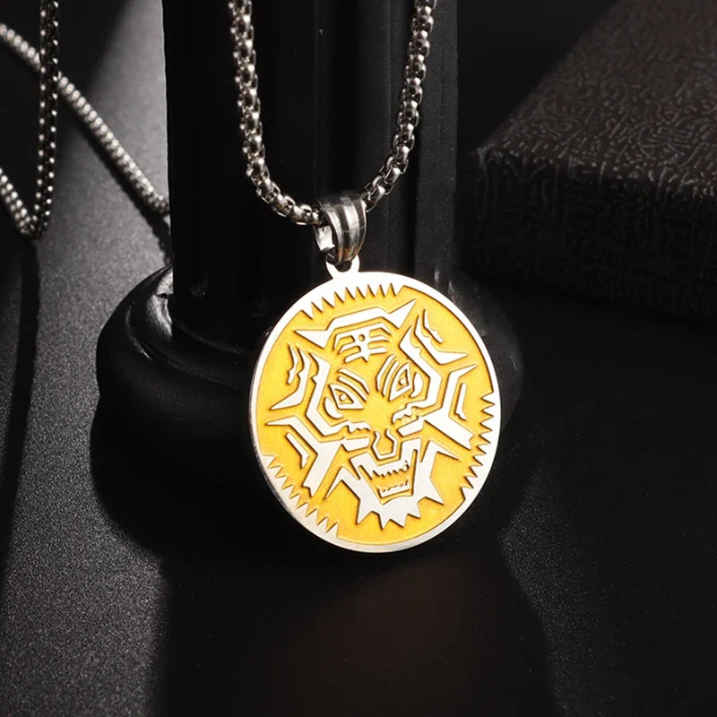 compass necklace - MERGE.DAY.1.FREESTYLE