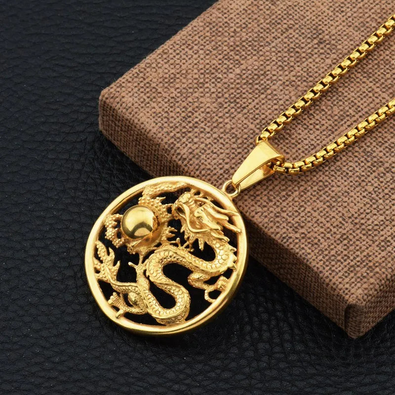 compass necklace - MERGE.DAY.1.FREESTYLE