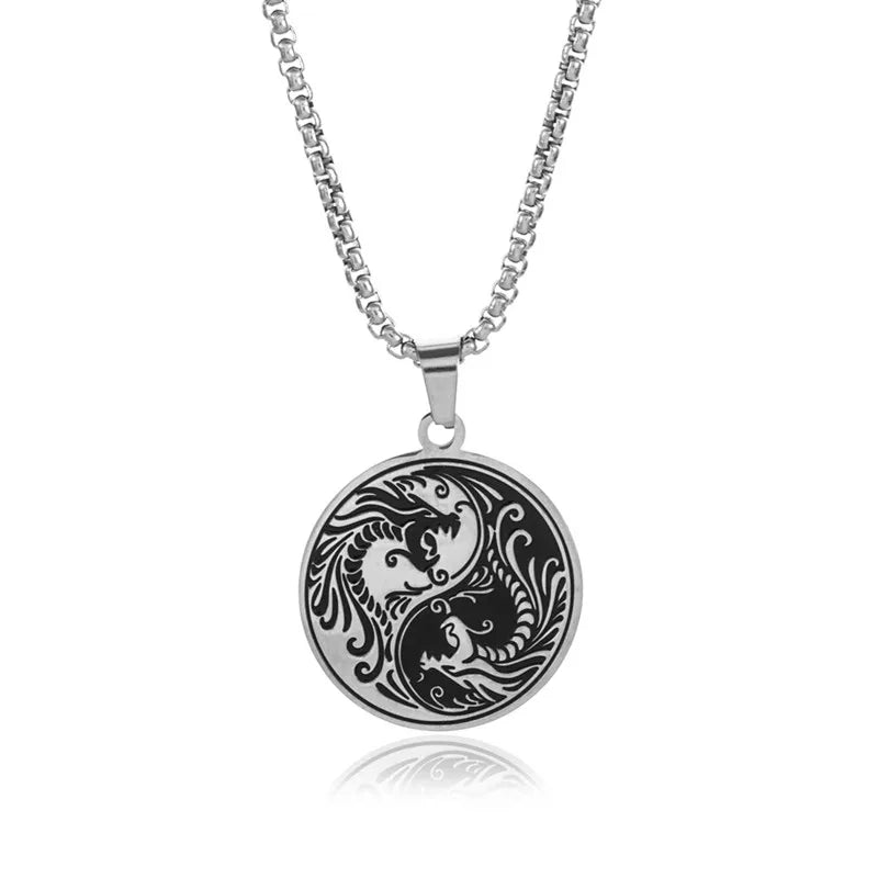 compass necklace - MERGE.DAY.1.FREESTYLE