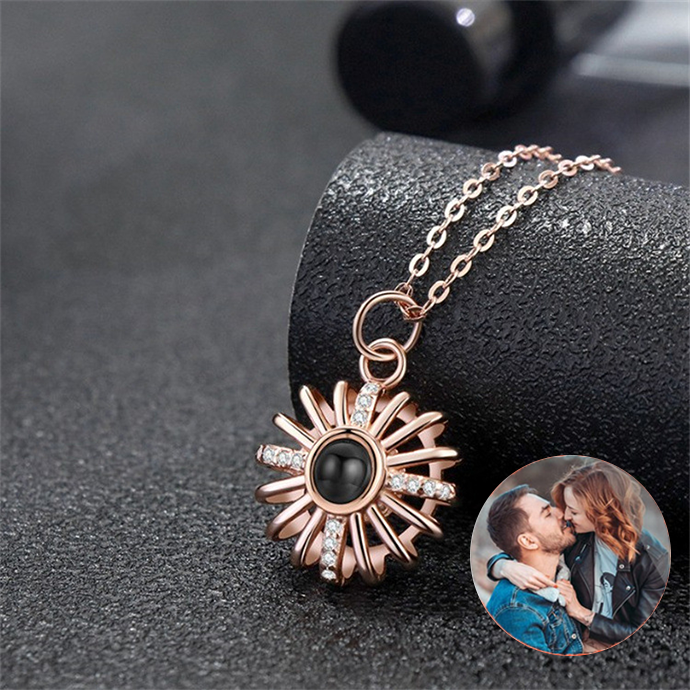 925 Silver Round Hollow Projection Necklace - MERGE.DAY.1.FREESTYLE