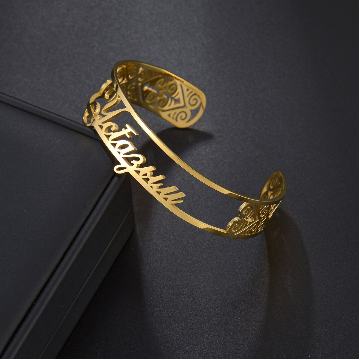 Customized Letter Name Bracelet Bangles for Women Men Chrismas Jewelry Gift - MERGE.DAY.1.FREESTYLE