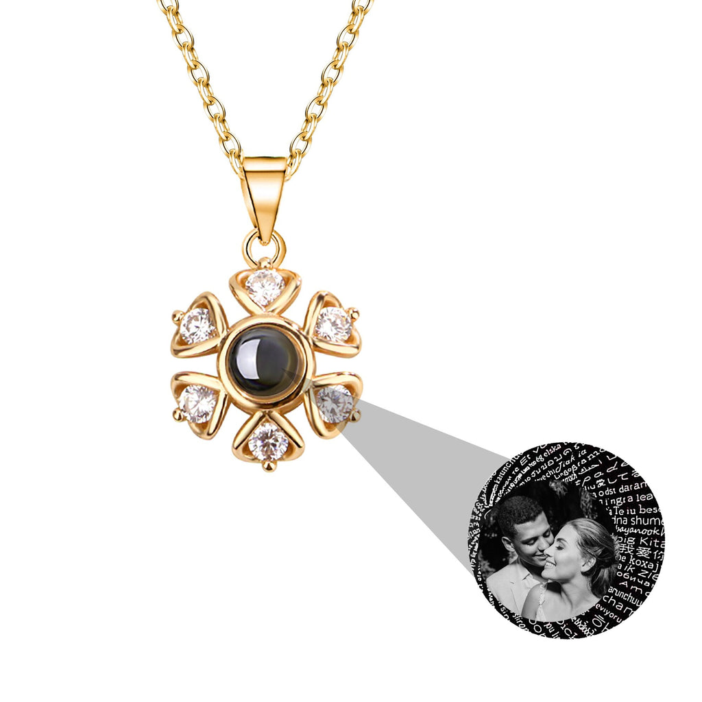 Snow projection necklace with customizable photos Projection Necklace - MERGE.DAY.1.FREESTYLE