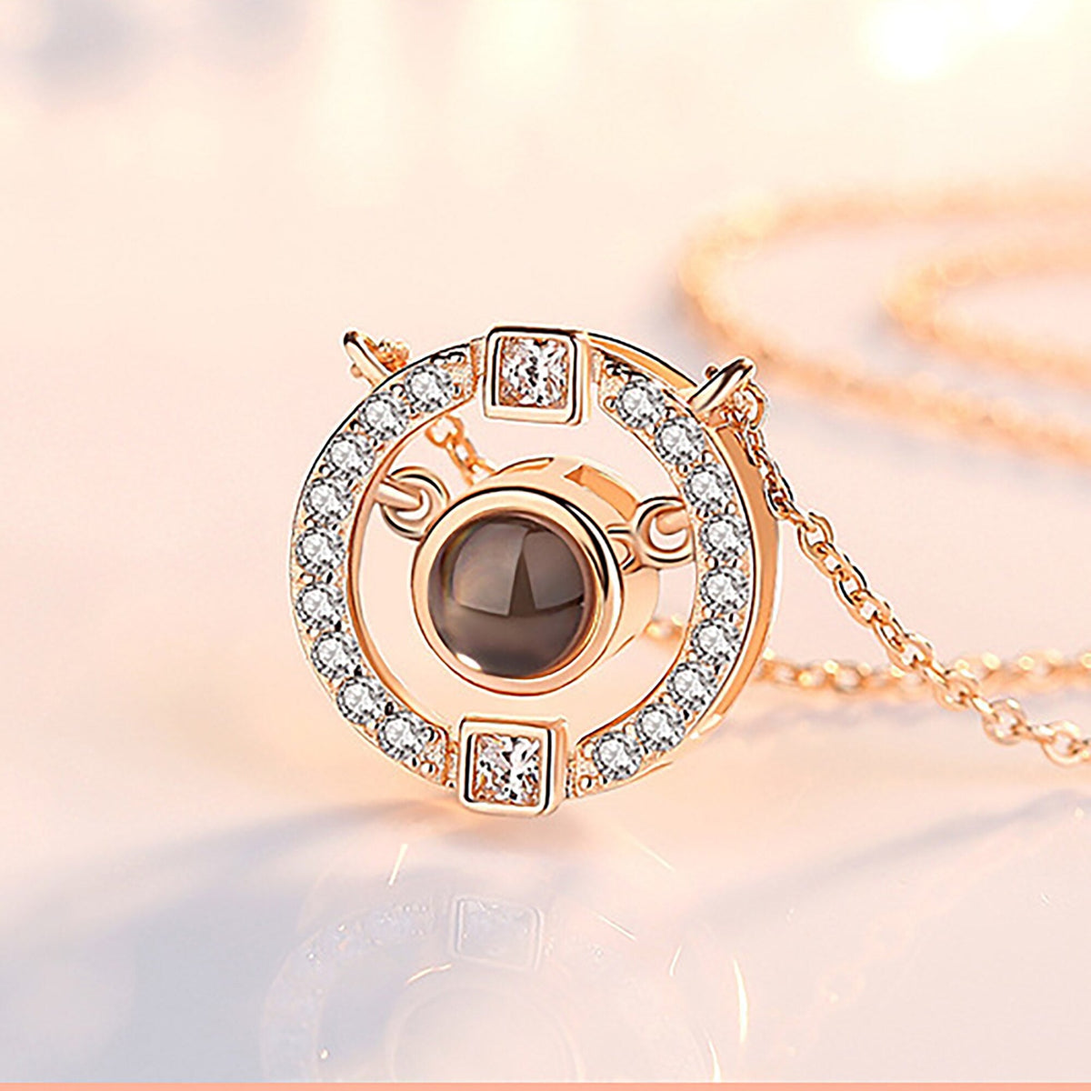 Customizable photo circle Projection Necklace Creative Pendant is a Commemorative Gift - MERGE.DAY.1.FREESTYLE