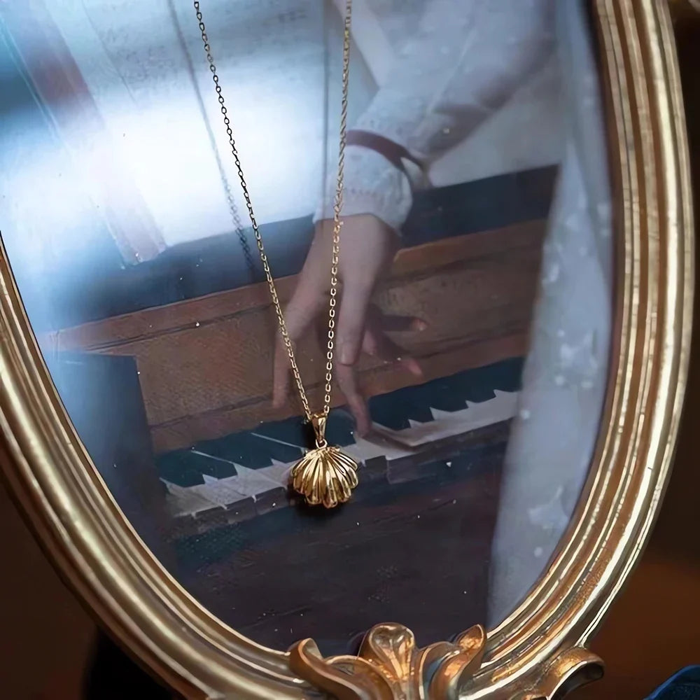 shell pearl pendant necklace - MERGE.DAY.1.FREESTYLE