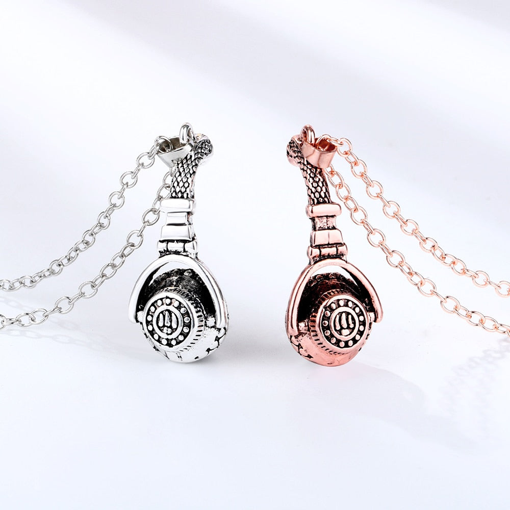 Headset Couple Necklace Magnet Necklaces Personalized Creative jewelry - MERGE.DAY.1.FREESTYLE